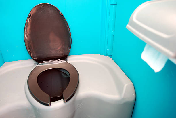 Best Portable restroom trailer rental  in Flushing, MI
