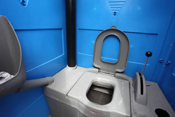 Best Portable bathroom rental  in Flushing, MI