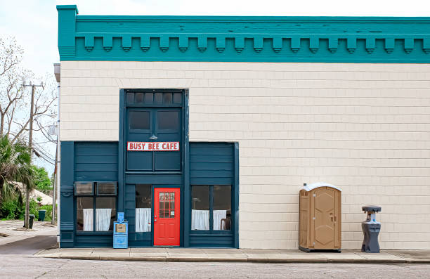 Best Portable toilet rental cost  in Flushing, MI