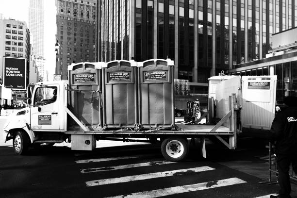 Best Sanitation services for porta potties  in Flushing, MI
