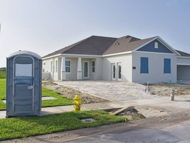 Best Portable restroom trailer rental  in Flushing, MI